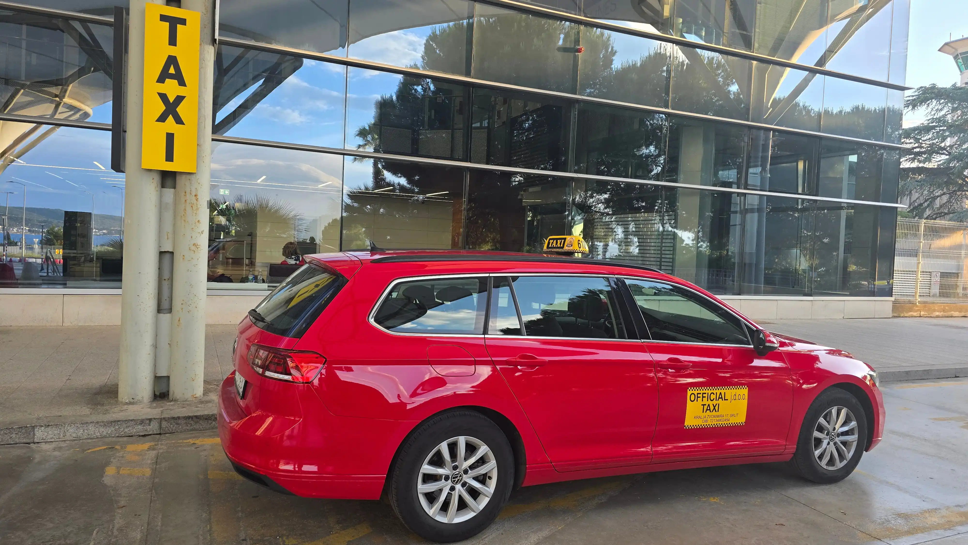 image of premium taxi veicle